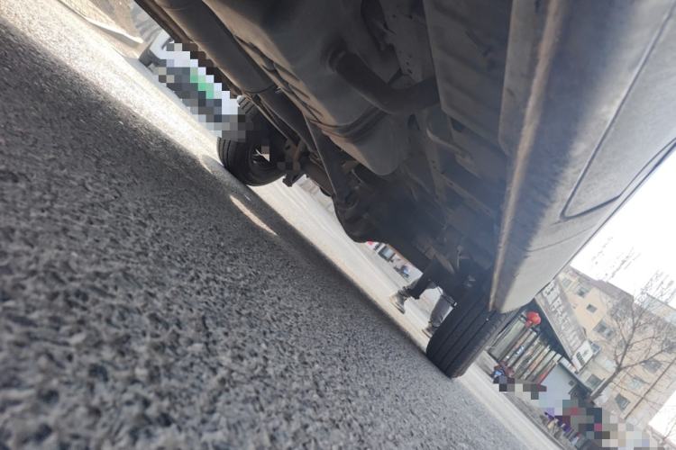 Used Foton Toano 2015 2.8T Commercial Version Short Wheelbase ISF2.8 Chassis Front Left