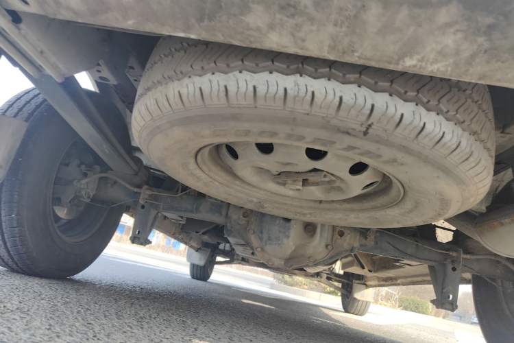 Used Foton Toano 2015 2.8T Commercial Version Short Wheelbase ISF2.8 Chassis Rear