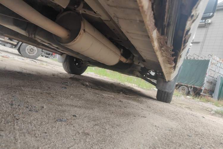 Used Foton Toano 2015 2.8T Commercial Version Short Wheelbase ISF2.8 Chassis Rear Right