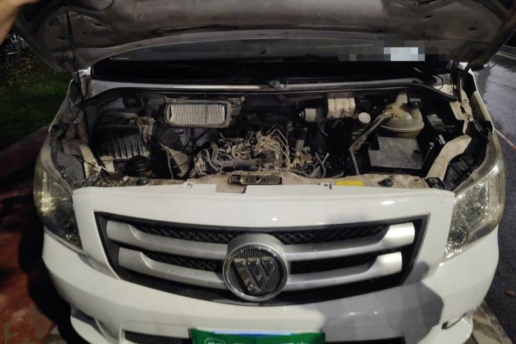 Used Foton Toano 2015 2.8T Commercial Version Short Wheelbase ISF2.8 Engine Bay