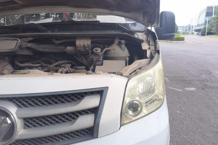 Used Foton Toano 2015 2.8T Commercial Version Short Wheelbase 4J28TC2 Engine Bay Left