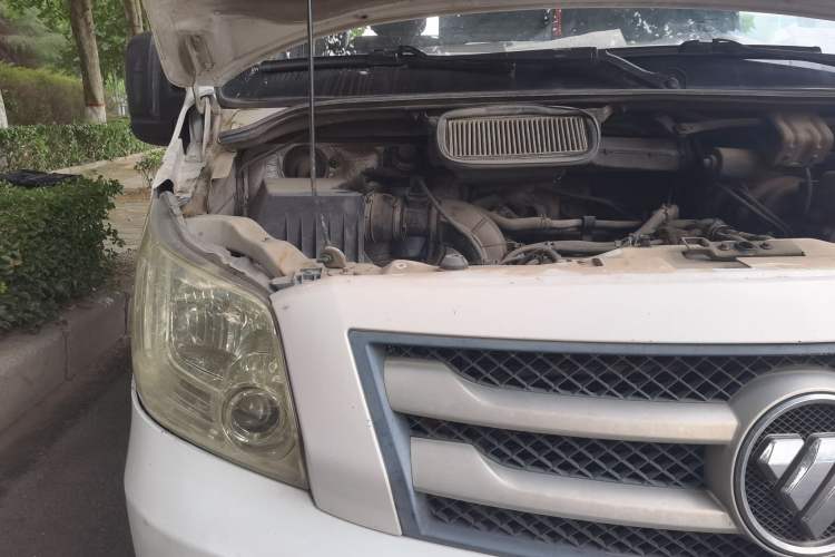 Used Foton Toano 2015 2.8T Commercial Version Short Wheelbase 4J28TC2 Engine Bay Right