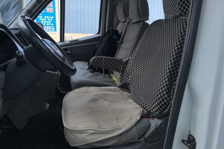 Used Foton Toano 2015 2.8T Commercial Version Short Wheelbase 4J28TC2 Left Front Seat