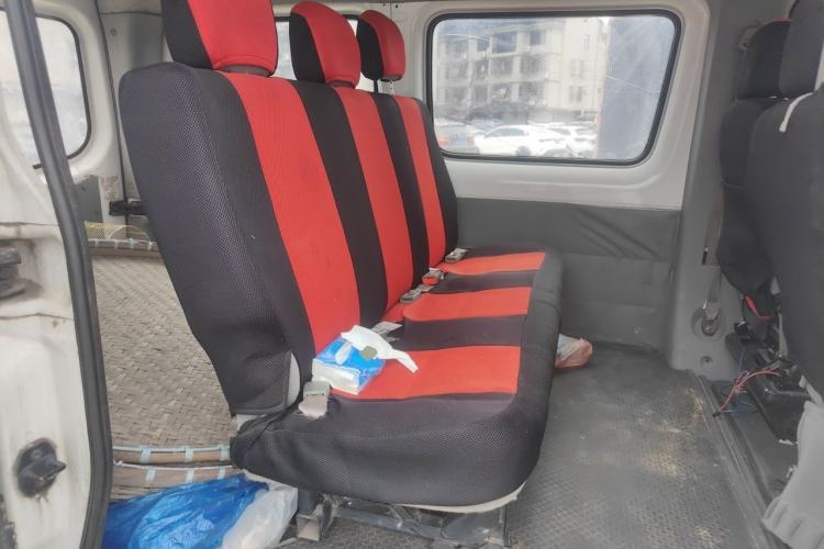 Used Foton Toano 2015 2.8T Commercial Version Short Wheelbase ISF2.8 Left Rear Seat