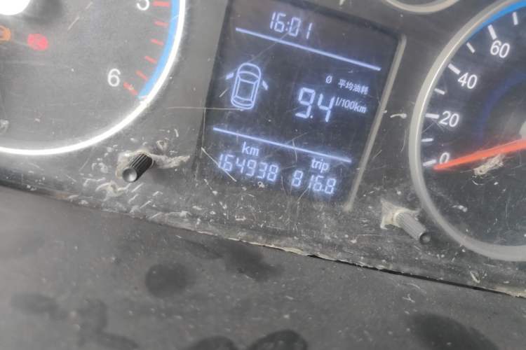 Used Foton Toano 2015 2.8T Commercial Version Short Wheelbase ISF2.8 Odometer Close Up