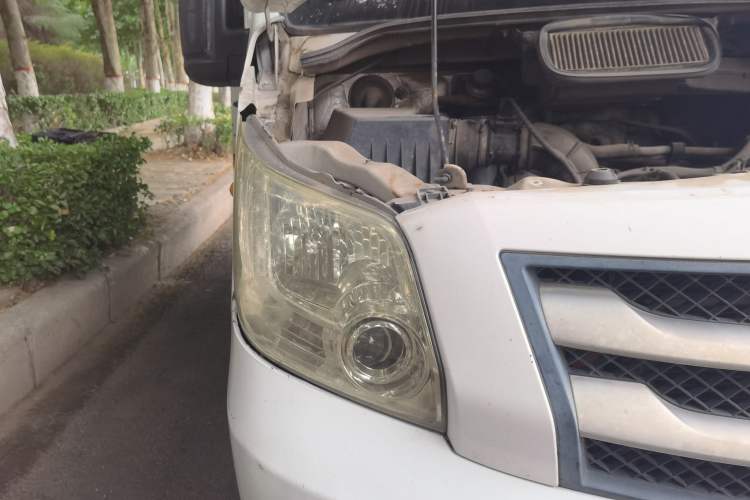 Used Foton Toano 2015 2.8T Commercial Version Short Wheelbase 4J28TC2 Right Front Headlight