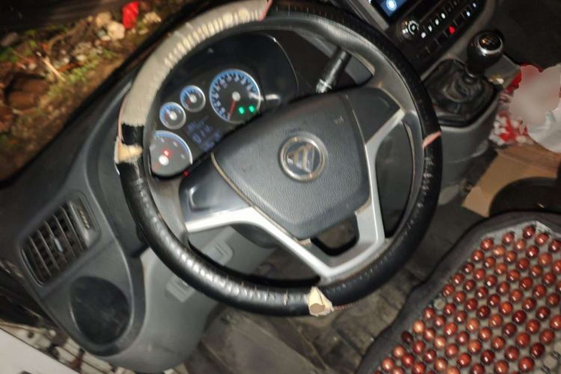 Used Foton Toano 2015 2.8T Commercial Version Short Wheelbase ISF2.8 Steering Wheel