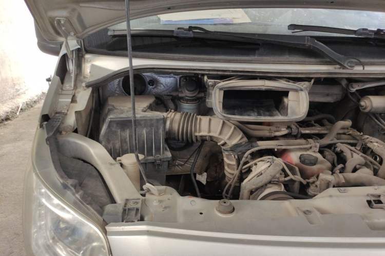 Used Foton Toano  Engine Bay Right