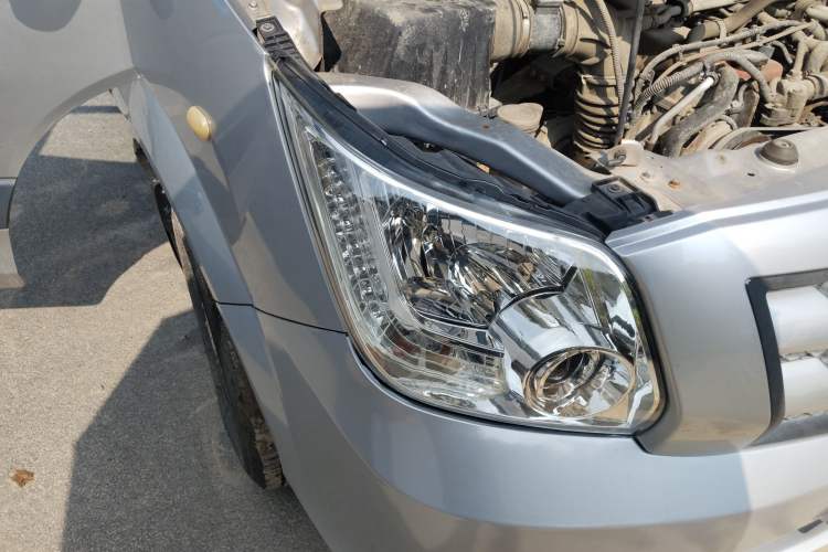 Used Foton Toano 2016 2.5T Commercial Version Long Wheelbase 4J25TC1 Exterior 1