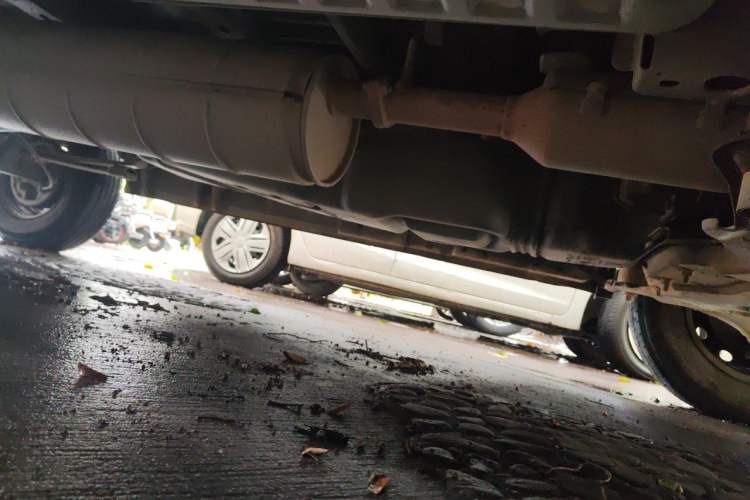 Used Foton Toano 2016 2.8T Commercial Version Short Wheelbase 4J28TC3 Chassis Front Right
