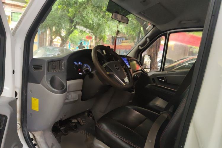 Used Foton Toano 2016 2.8T Commercial Version Short Wheelbase 4J28TC3 Driver Seat