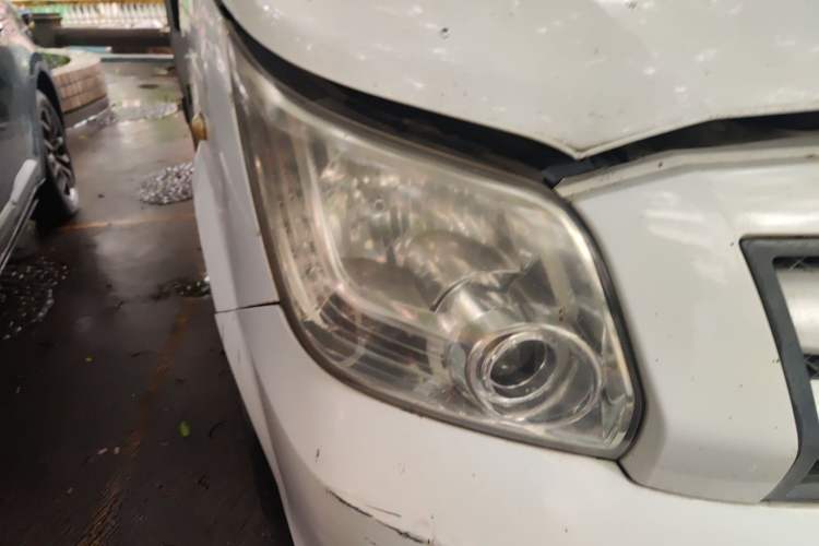 Used Foton Toano 2016 2.8T Commercial Version Short Wheelbase 4J28TC3 Right Front Headlight