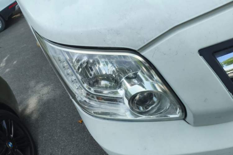 Used Foton Toano 2016 2.8T Commercial Version Short Wheelbase 4J28TC3 Right Front Headlight