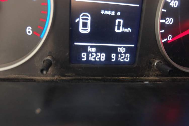 Used Foton Toano 2017 2.5T E Commercial Version Short Wheelbase 4J25TC3 Odometer Close Up