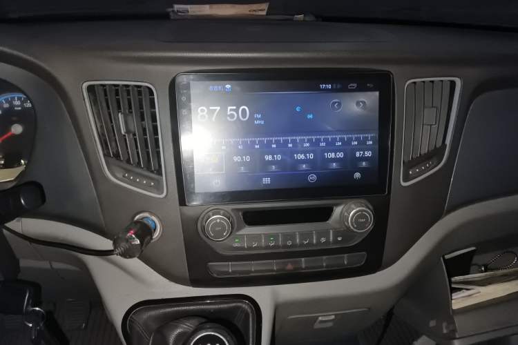 Used Foton Toano 2017 2.5T Restyled E Commercial Version Short Wheelbase 4J25TC3 Audio And AC Panel