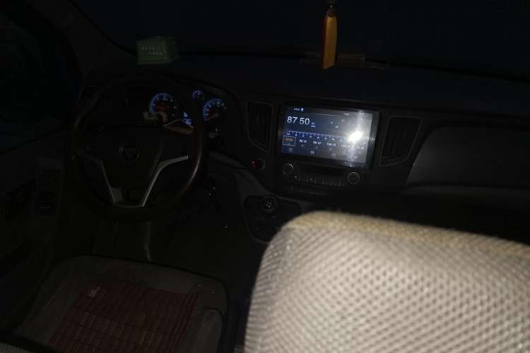 Used Foton Toano 2017 2.5T Restyled E Commercial Version Short Wheelbase 4J25TC3 Center Console