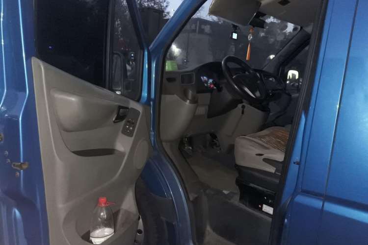 Used Foton Toano 2017 2.5T Restyled E Commercial Version Short Wheelbase 4J25TC3 Driver Seat