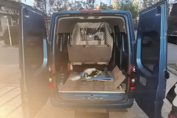 Used Foton Toano 2017 2.5T Restyled E Commercial Version Short Wheelbase 4J25TC3 Trunk