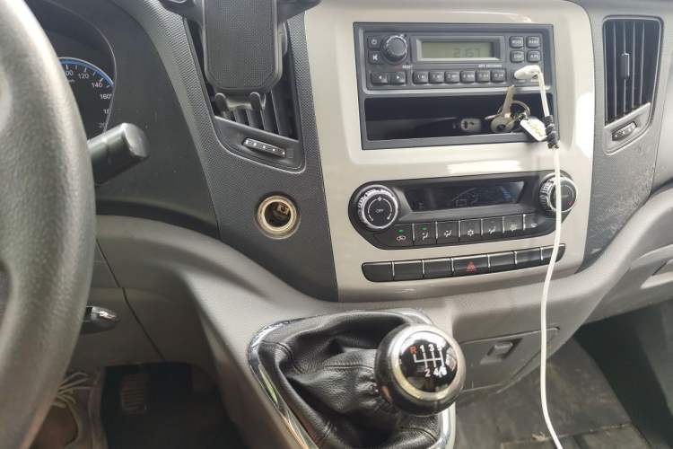 Used Foton Toano 2017 2.5T E Commercial Version Short Wheelbase 4J25TC3 Audio And AC Panel