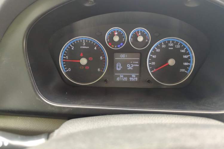 Used Foton Toano 2017 2.5T E Commercial Version Short Wheelbase 4J25TC3 Odometer Close Up