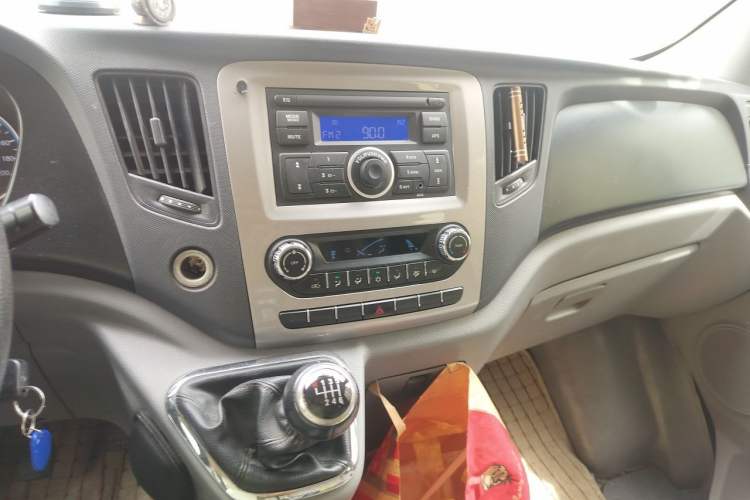 Used Foton Toano 2017 2.5T Restyled E Commercial Version Short Wheelbase 4J25TC3 Audio And AC Panel