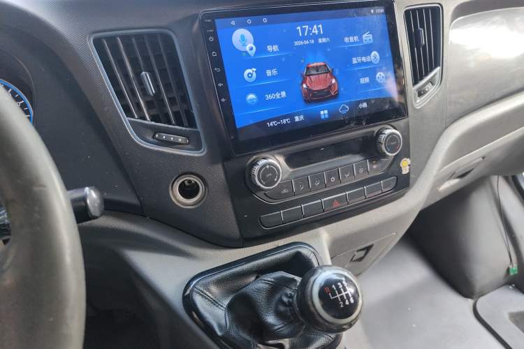 Used Foton Toano 2017 2.5T E Commercial Version Long Wheelbase 4J25TC3 Audio And AC Panel