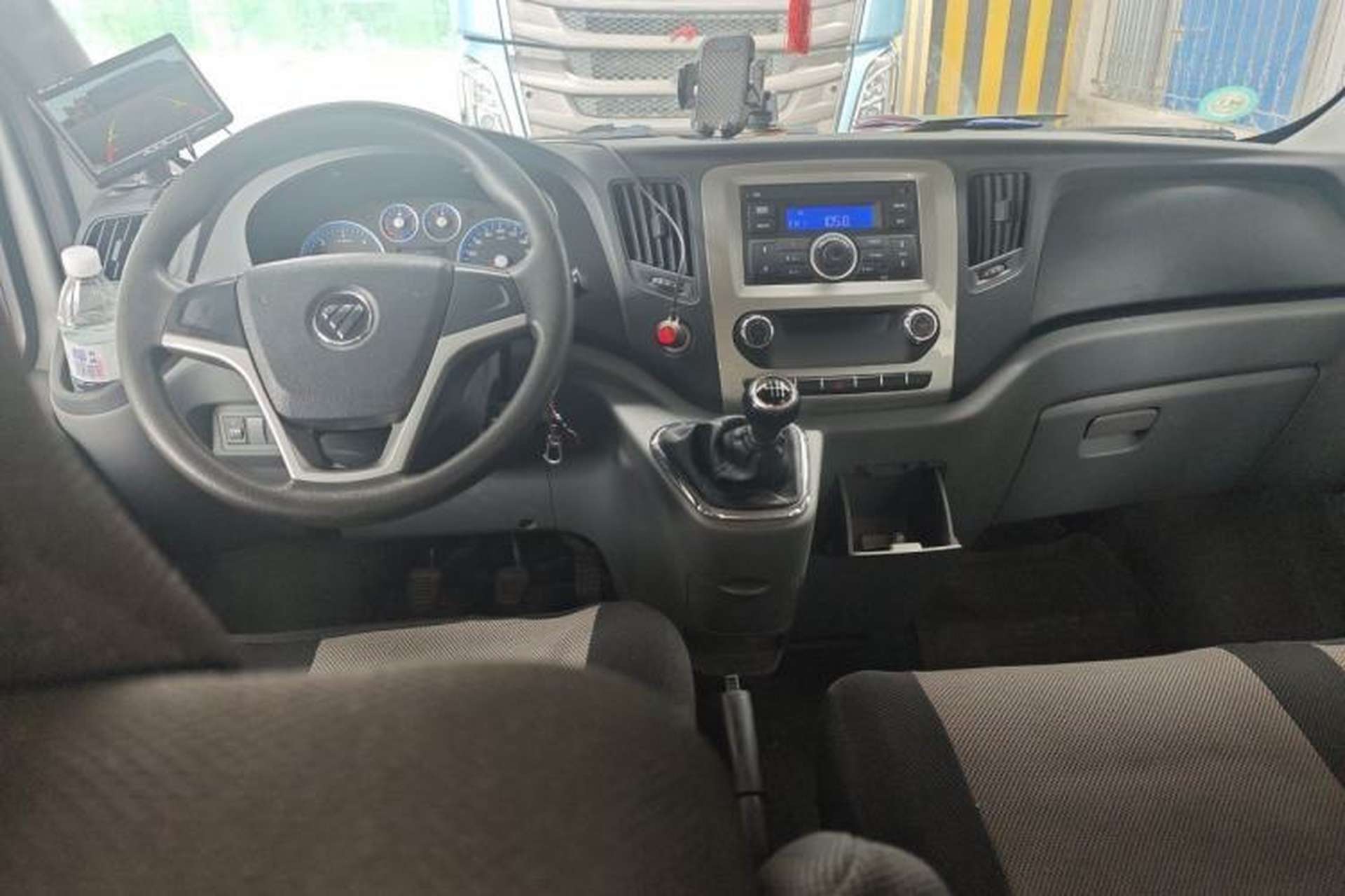 Used Foton Toano 2017 2.8T E Commercial Version Long Wheelbase 4J28TC3 Center Console