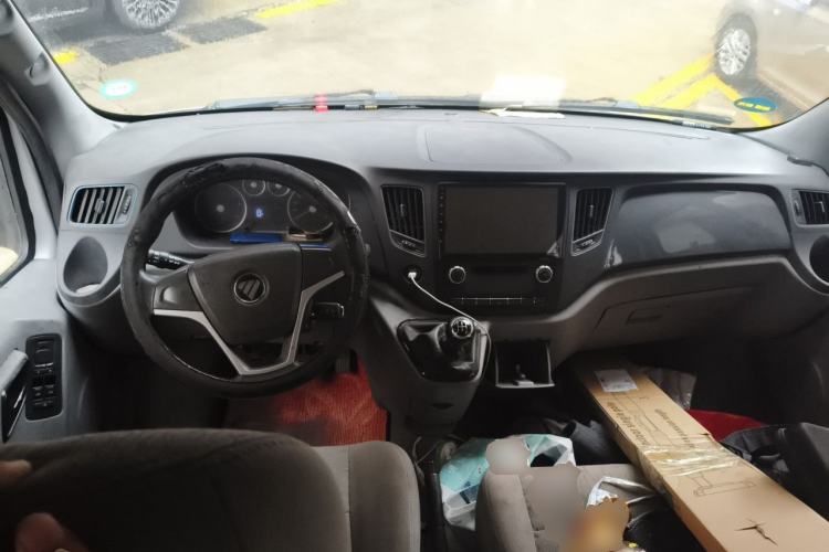 Used Foton Toano 2017 2.5T Restyled E Commercial Version Short Wheelbase 4J25TC3 Center Console