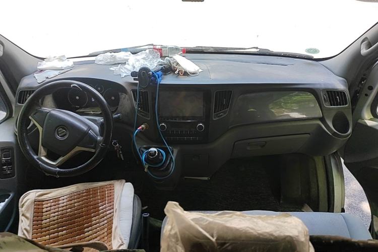 Used Foton Toano 2017 2.8T Restyled S Commercial Version Short Wheelbase ISF2.8s5129T Center Console