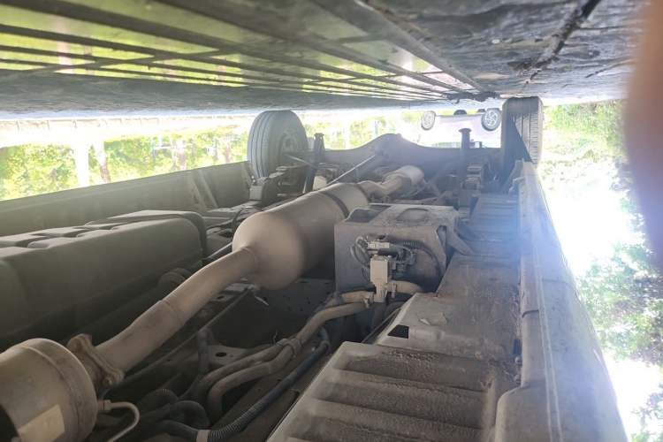 Used Foton Toano 2017 2.5T Restyled E Commercial Version Long Wheelbase 4J25TC3 Chassis Front Right