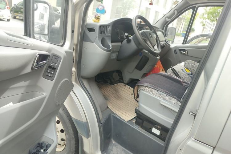 Used Foton Toano 2017 2.5T Restyled E Commercial Version Short Wheelbase 4J25TC3 Driver Seat