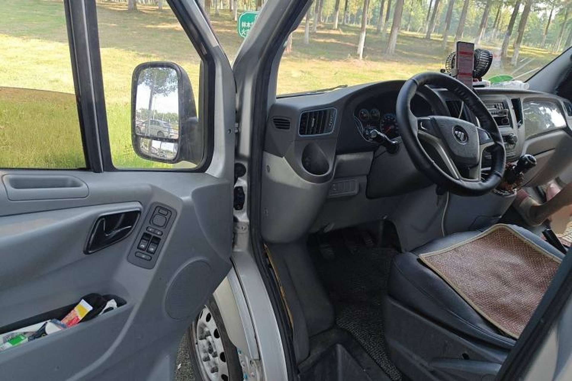 Used Foton Toano 2017 2.8T Facelifted E Van Long Wheelbase 4J28TC3 Driver Seat