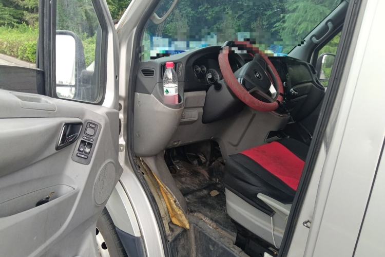 Used Foton Toano 2017 2.8T E Commercial Version Long Wheelbase 4J28TC3 Driver Seat