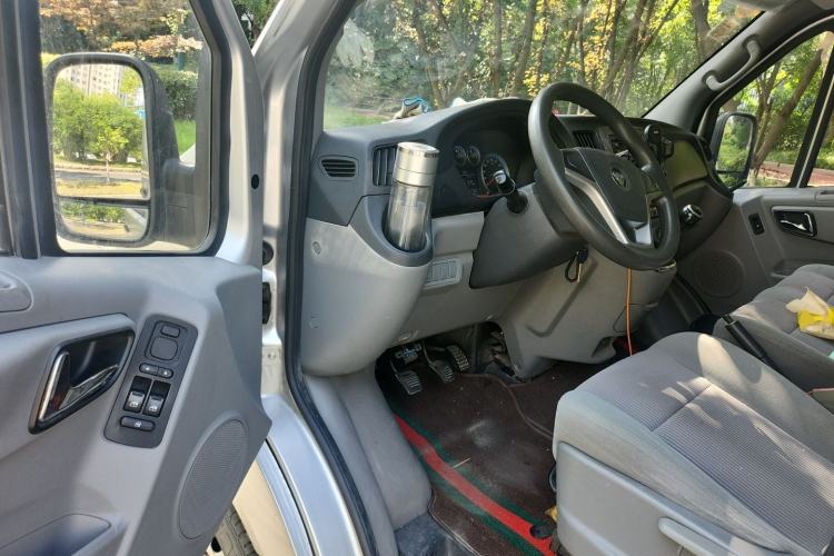 Used Foton Toano 2017 2.5T Restyled E Commercial Version Long Wheelbase 4J25TC3 Driver Seat