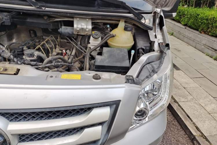 Used Foton Toano  Engine Bay Left