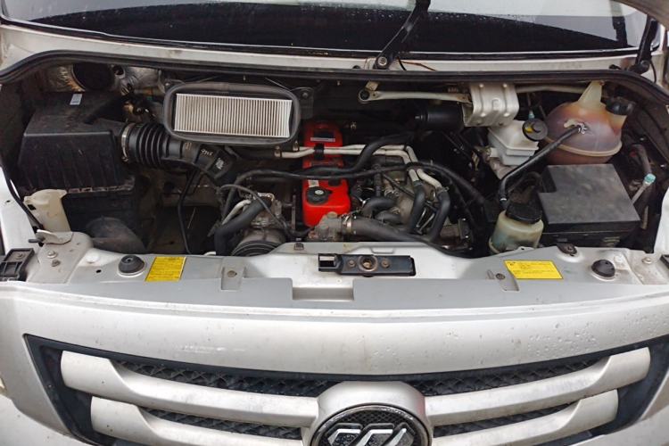 Used Foton Toano 2017 2.5T Rear Dual-Tire Commercial Version Long Wheelbase 4J25TC3 Engine Bay