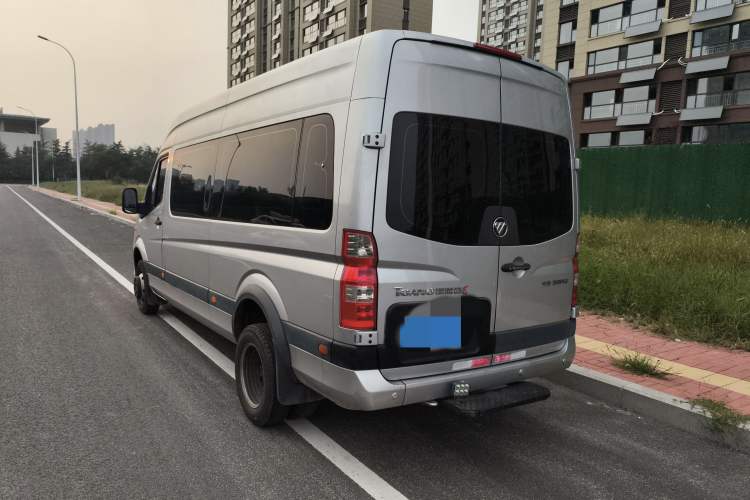 Used Foton Toano 2017 2.5T Rear Dual-Tire Commercial Version Long Wheelbase 4J25TC3 Exterior 3