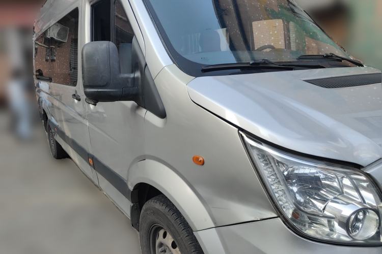 Used Foton Toano 2017 2.5T E Commercial Version Long Wheelbase 4J25TC3 Front Right 45 Deg