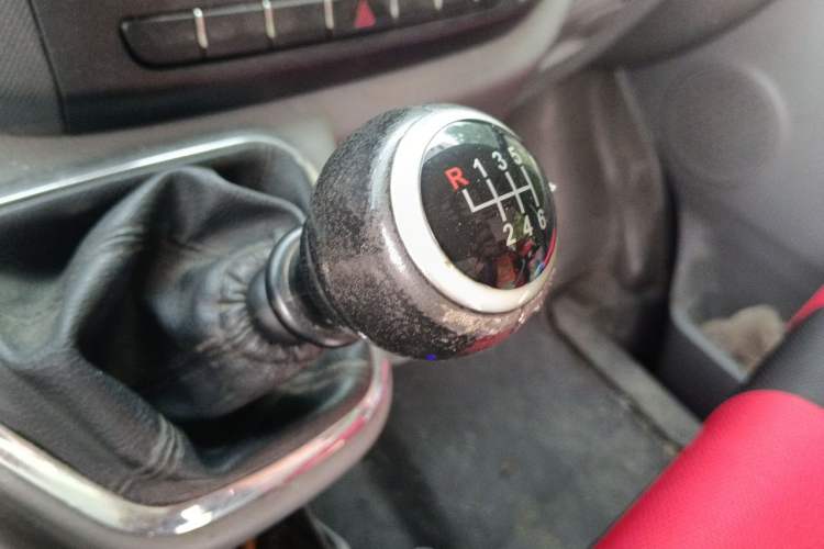 Used Foton Toano 2017 2.8T E Commercial Version Long Wheelbase 4J28TC3 Gear Lever