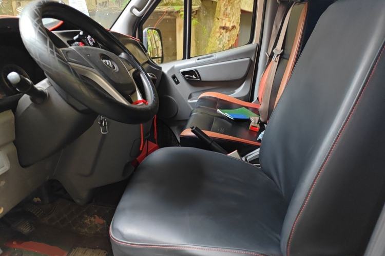 Used Foton Toano 2017 2.5T Restyled E Commercial Version Long Wheelbase 4J25TC3 Left Front Seat