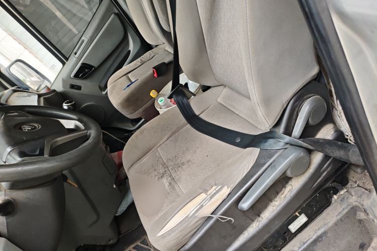 Used Foton Toano 2017 2.5T Restyled E Commercial Version Long Wheelbase 4J25TC3 Left Front Seat
