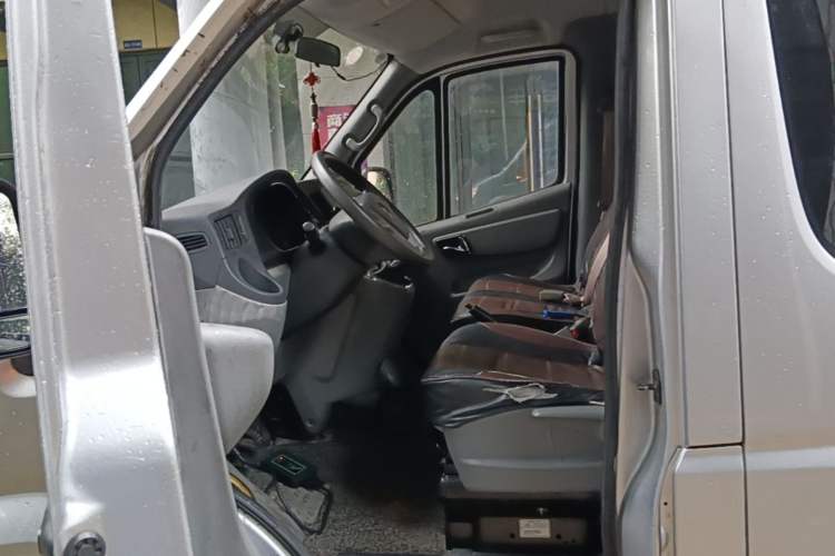 Used Foton Toano 2017 2.8T Restyled S Commercial Version Short Wheelbase ISF2.8s5129T Left Front Seat