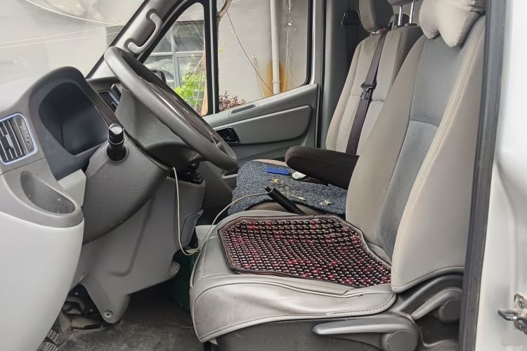 Used Foton Toano 2017 2.5T Restyled E Commercial Version Long Wheelbase 4J25TC3 Left Front Seat