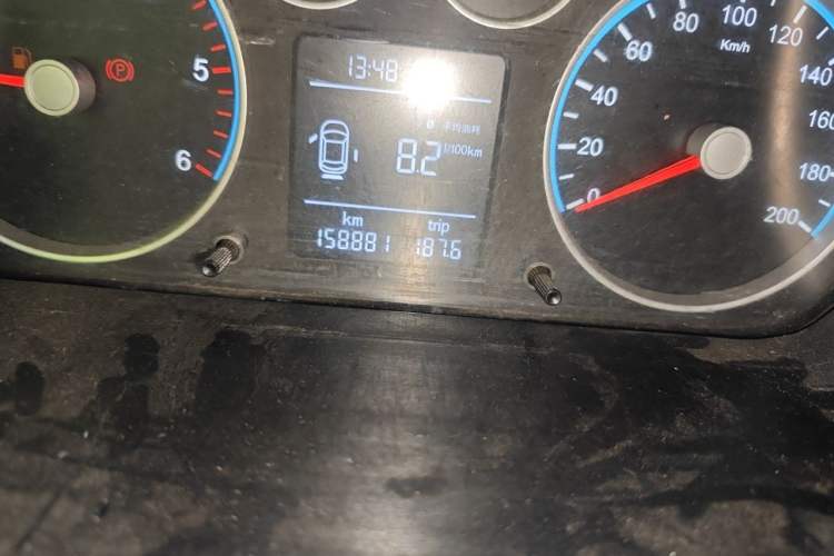 Used Foton Toano 2017 2.5T Restyled E Commercial Version Long Wheelbase 4J25TC3 Odometer Close Up