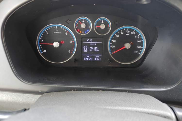 Used Foton Toano 2017 2.8T Facelifted E Van Long Wheelbase 4J28TC3 Odometer Close Up