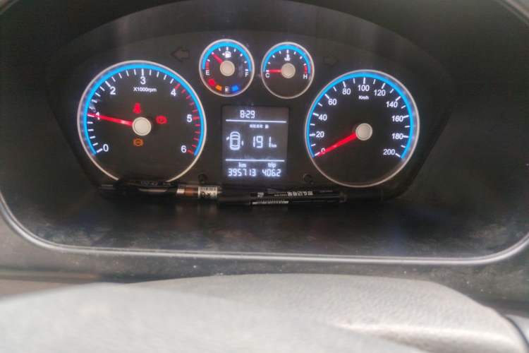 Used Foton Toano 2017 2.5T E Commercial Version Long Wheelbase 4J25TC3 Odometer Close Up