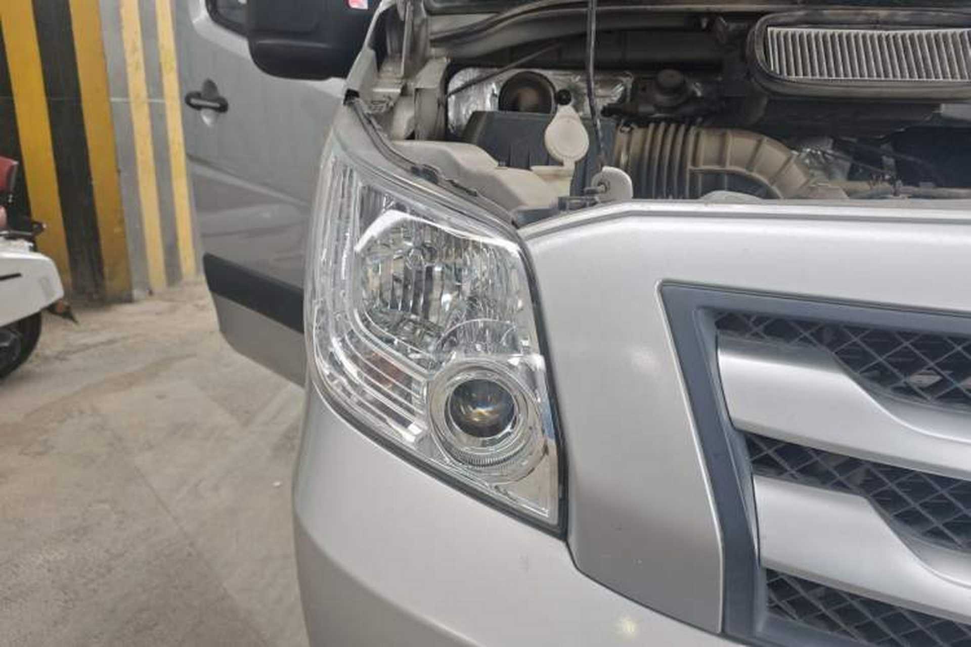 Used Foton Toano 2017 2.8T E Commercial Version Long Wheelbase 4J28TC3 Right Front Headlight