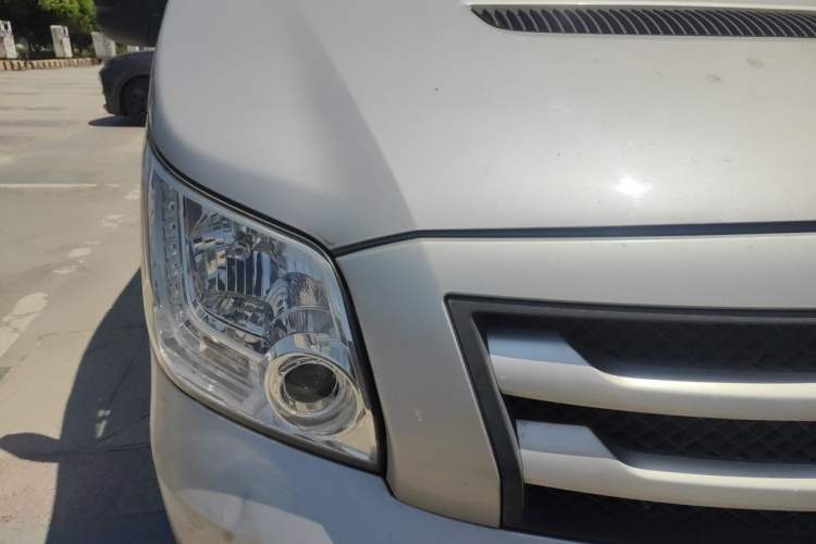 Used Foton Toano 2017 2.5T Restyled E Commercial Version Short Wheelbase 4J25TC3 Right Front Headlight
