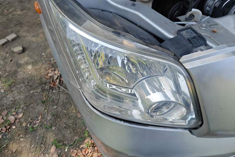 Used Foton Toano 2017 2.8T Facelifted E Van Long Wheelbase 4J28TC3 Right Front Headlight