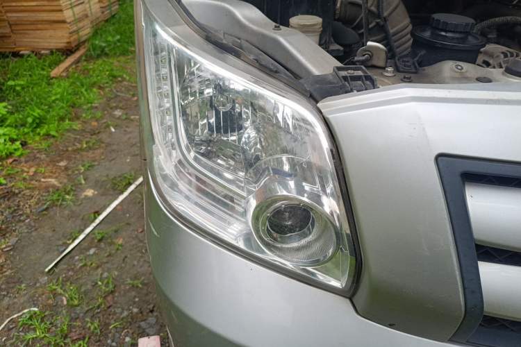 Used Foton Toano 2017 2.8T S Commercial Version Long Wheelbase ISF2.8s5F148 Right Front Headlight